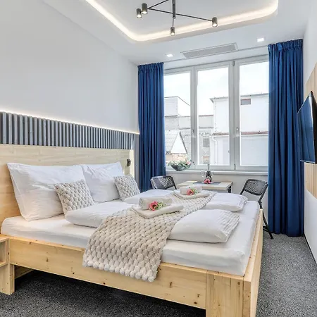 Aparthotel Prusinovského *